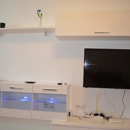 Vv Sarmiento * Весиндарио